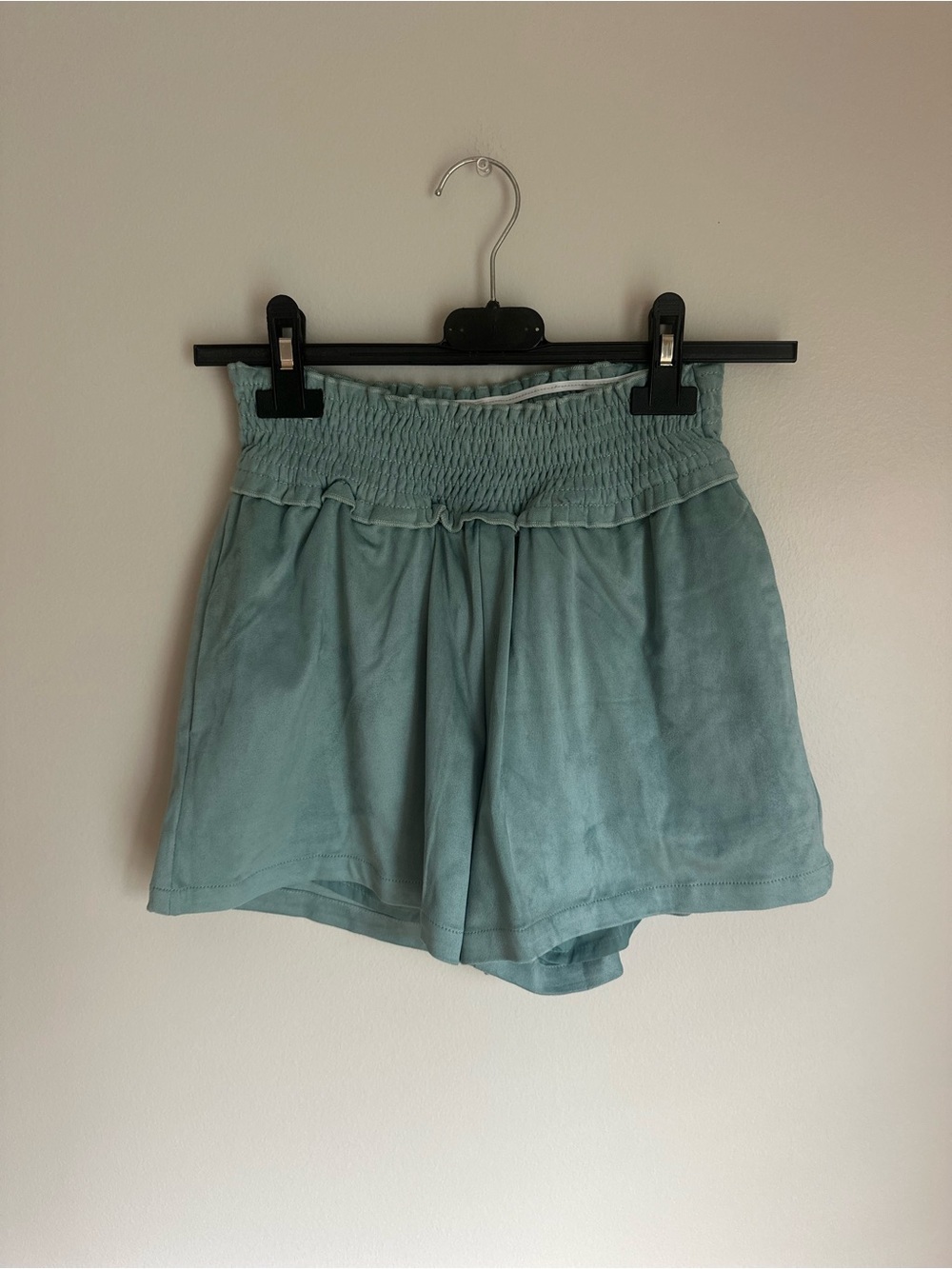 PLEAT Collection Chloe Girls Shorts Green Suede Size 14 Elastic Waist Pockets